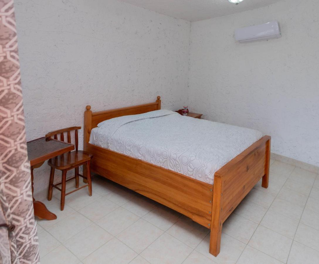 Las Palmas Hotel Corozal Exterior foto