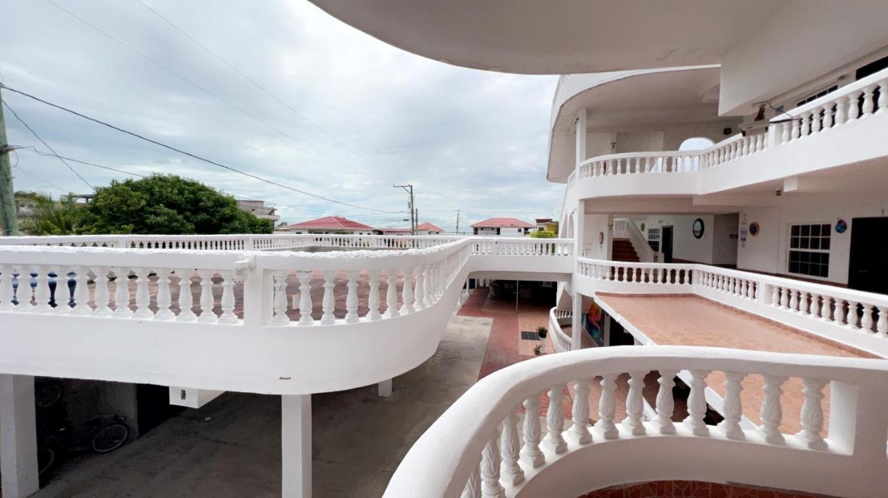 Las Palmas Hotel Corozal Exterior foto
